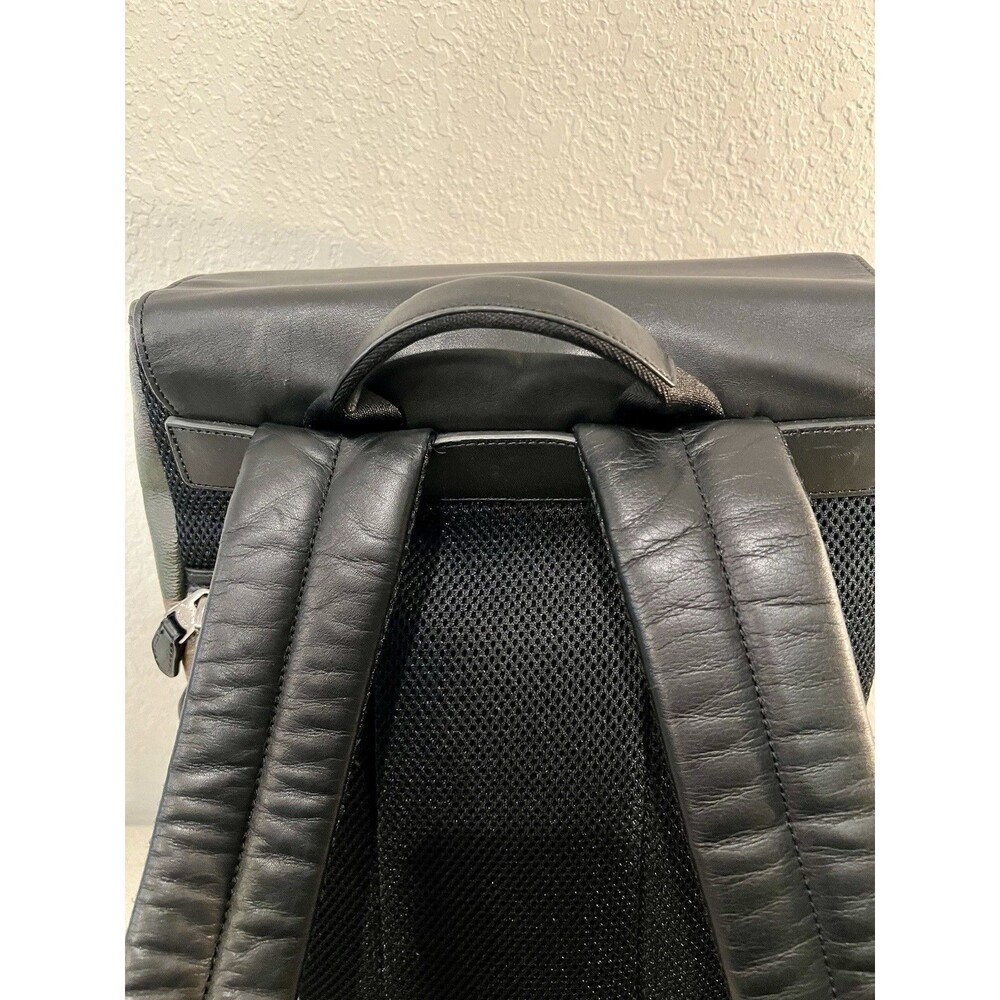 Coach Camouflage Backpack with Green Logo - Picture 11 of 16
